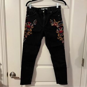Topshop MOTO Jamie Embroidered Jeans
